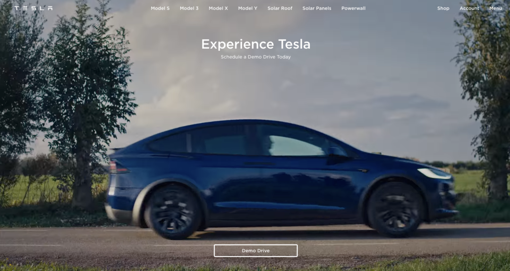 landing page tesla sebagai contoh website perusahaan terbaik